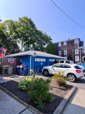 101 Willow St, New Bedford, MA 02740