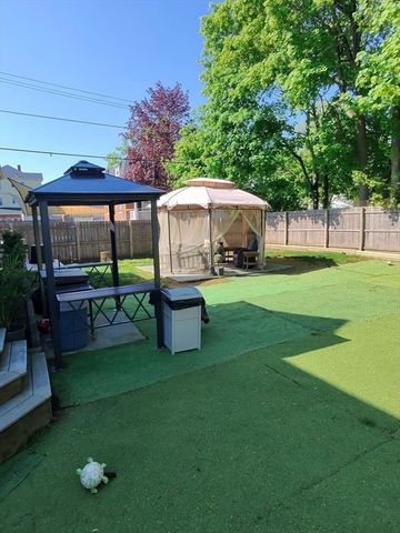 101 Willow St, New Bedford, MA 02740