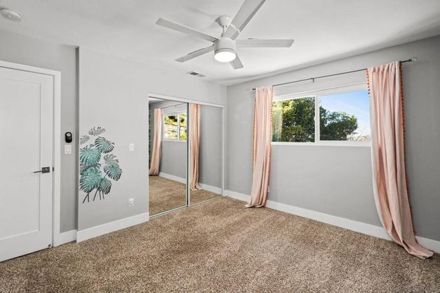 10059 Estrella Dr, La Mesa, CA 91941