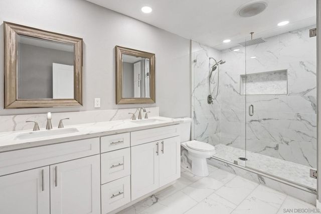 10059 Estrella Dr, La Mesa, CA 91941