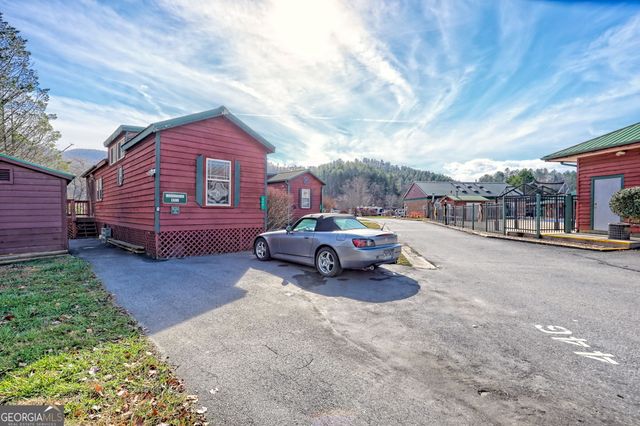 446 River Vista Drive, Dillard, GA 30537