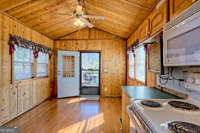 446 River Vista Drive, Dillard, GA 30537