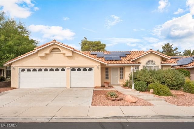 8220 Desert Beach Drive, Las Vegas, NV 89128