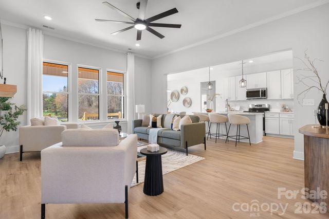 1213 Creekside Drive, Conover, NC 28613