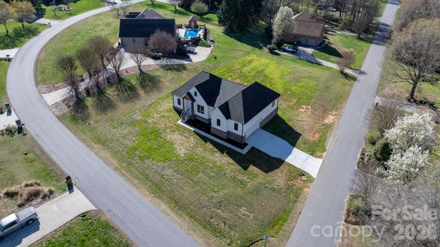 1213 Creekside Drive, Conover, NC 28613