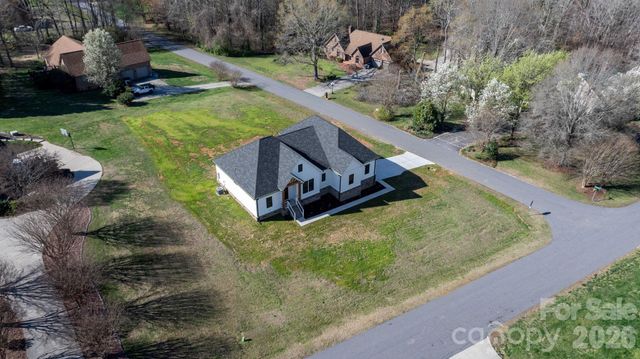 1213 Creekside Drive, Conover, NC 28613