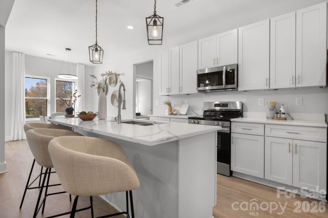 1213 Creekside Drive, Conover, NC 28613