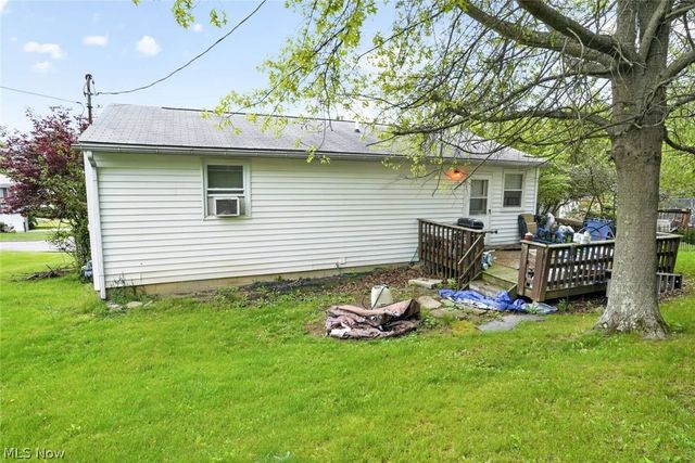 112 Locust Lane, St Clairsville, OH 43950