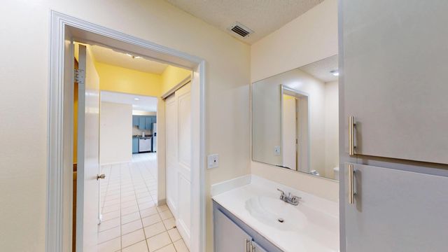 1921 N Congress Avenue, West Palm Beach, FL 33401