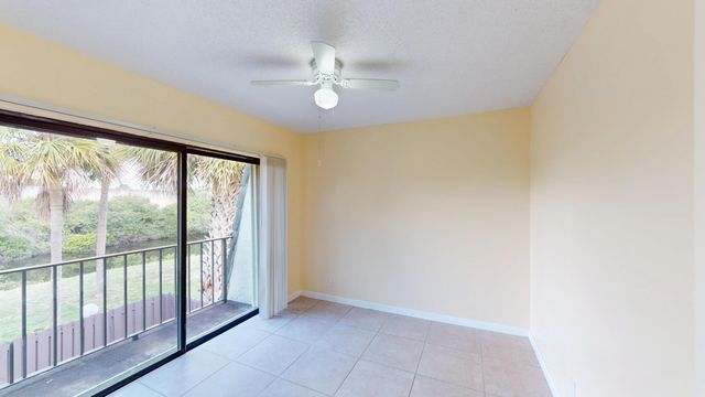 1921 N Congress Avenue, West Palm Beach, FL 33401