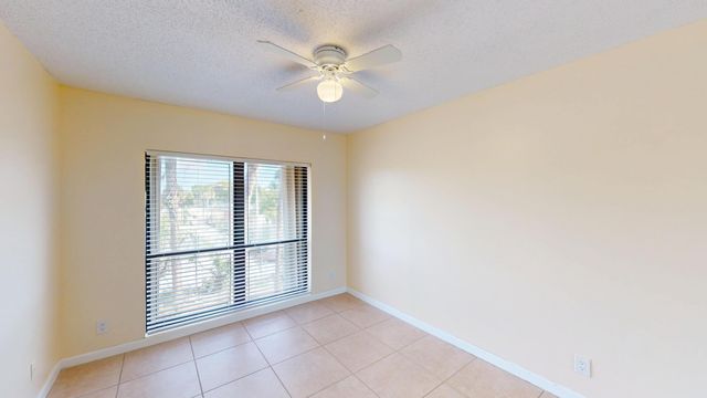 1921 N Congress Avenue, West Palm Beach, FL 33401