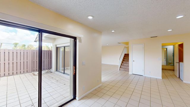 1921 N Congress Avenue, West Palm Beach, FL 33401