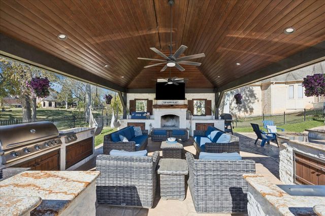 4907 Westerdale Drive, Fulshear, TX 77441