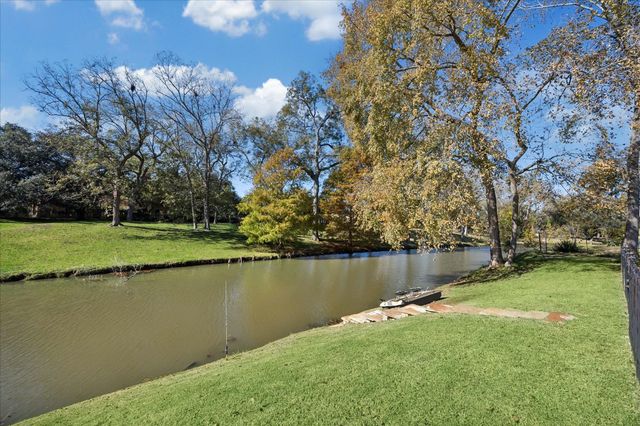 4907 Westerdale Drive, Fulshear, TX 77441