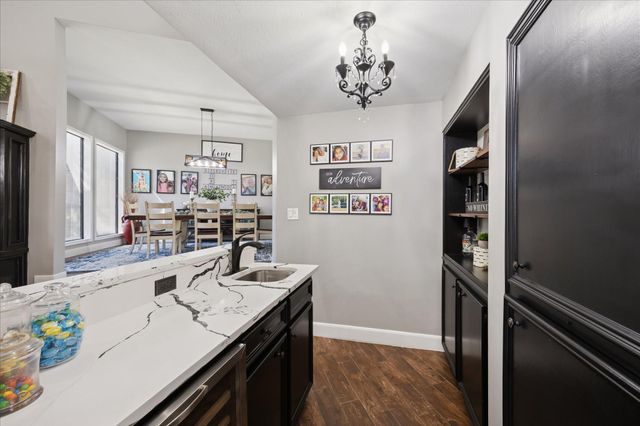 4907 Westerdale Drive, Fulshear, TX 77441