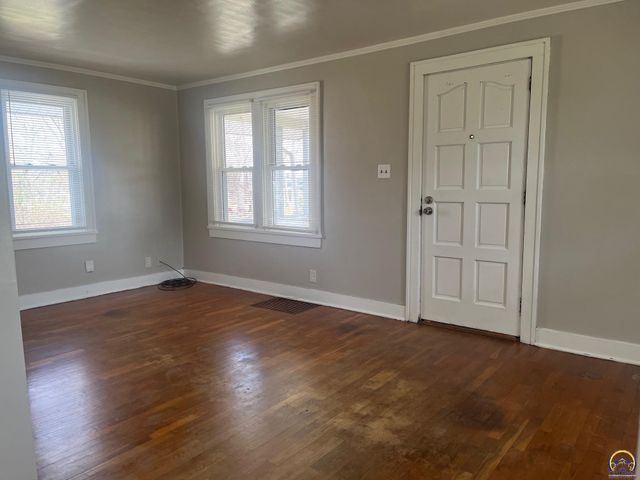 2521 SE Michigan AVE, Topeka, KS 66605