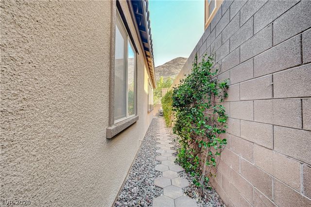3943 Reyes Avenue, Las Vegas, NV 89141