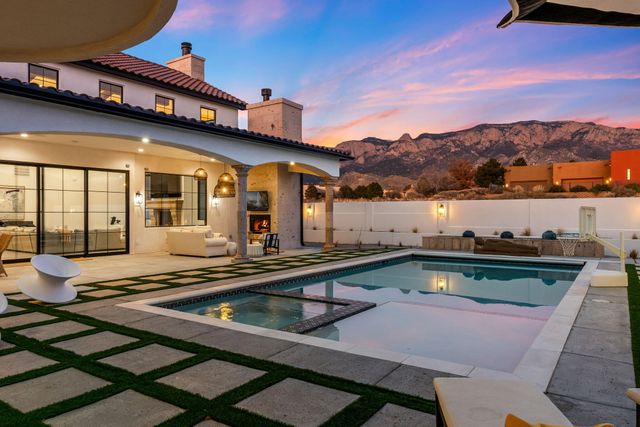 9400 Elena Drive NE, Albuquerque, NM 87122