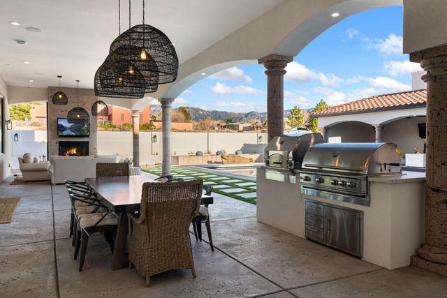 9400 Elena Drive NE, Albuquerque, NM 87122