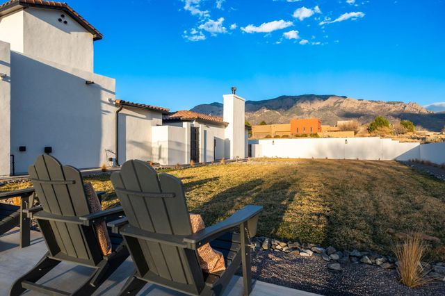 9400 Elena Drive NE, Albuquerque, NM 87122