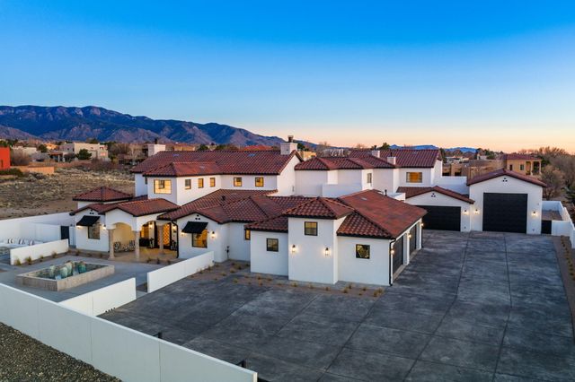 9400 Elena Drive NE, Albuquerque, NM 87122