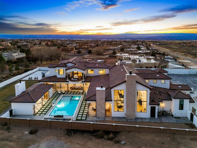 9400 Elena Drive NE, Albuquerque, NM 87122