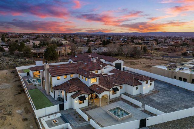 9400 Elena Drive NE, Albuquerque, NM 87122