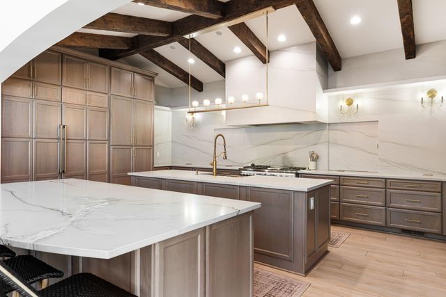 9400 Elena Drive NE, Albuquerque, NM 87122