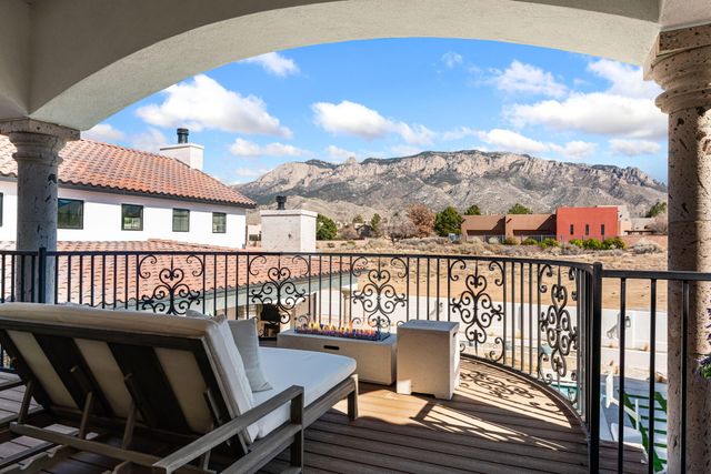 9400 Elena Drive NE, Albuquerque, NM 87122