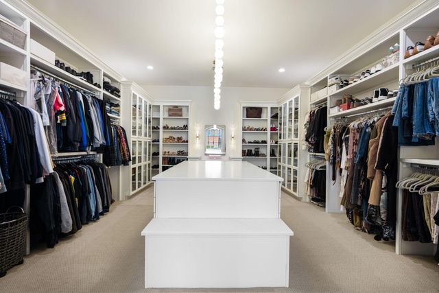 9400 Elena Drive NE, Albuquerque, NM 87122