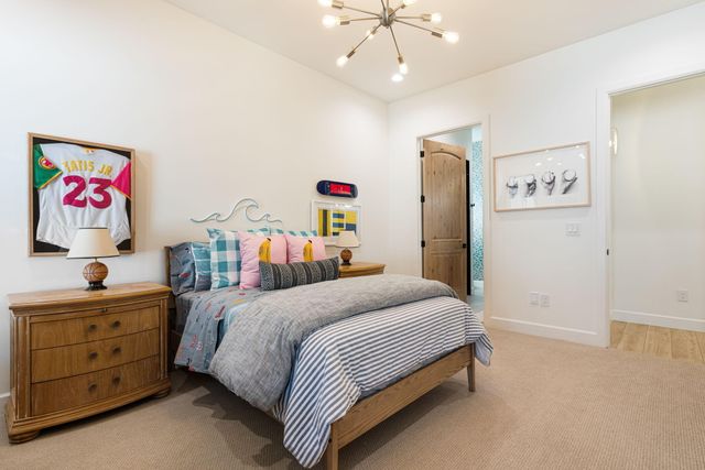 9400 Elena Drive NE, Albuquerque, NM 87122