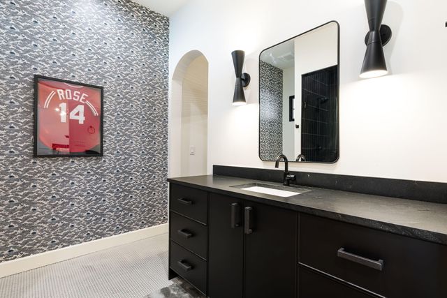 9400 Elena Drive NE, Albuquerque, NM 87122