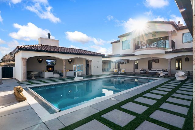 9400 Elena Drive NE, Albuquerque, NM 87122