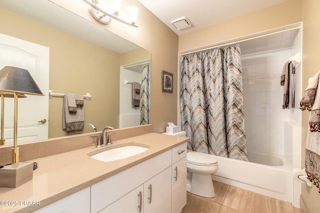 6273 Paradise Island Court, Port Orange, FL 32128