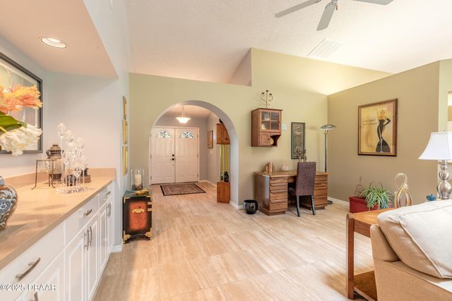 6273 Paradise Island Court, Port Orange, FL 32128