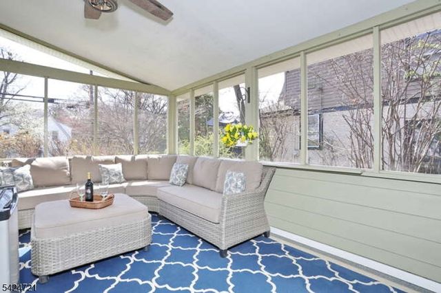 61 Fairview Ave, Glen Rock Boro, NJ 07452