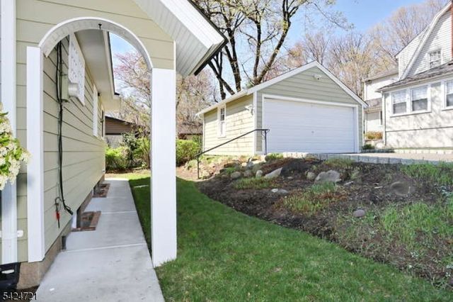 61 Fairview Ave, Glen Rock Boro, NJ 07452