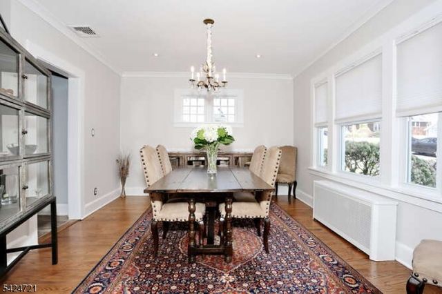 61 Fairview Ave, Glen Rock Boro, NJ 07452