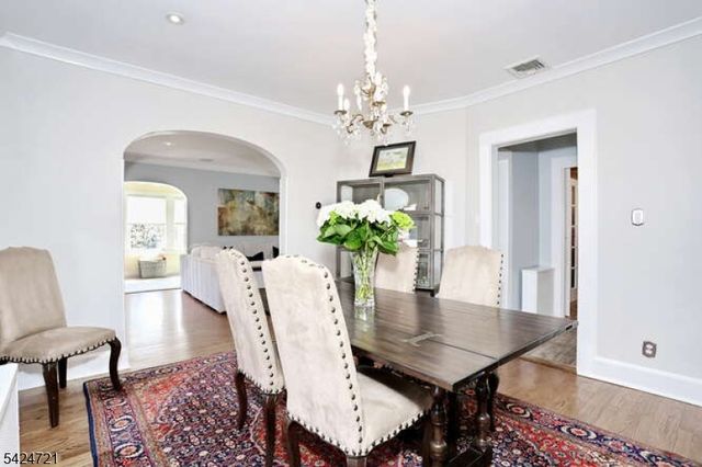 61 Fairview Ave, Glen Rock Boro, NJ 07452