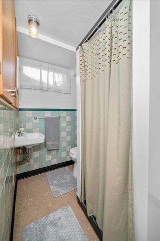 5423 N Lincoln St, Spokane, WA 99205