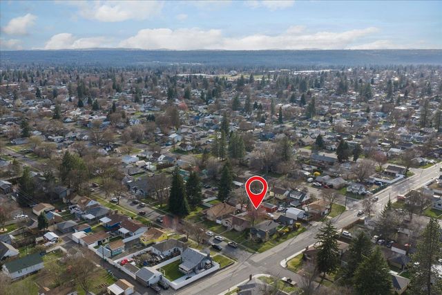 5423 N Lincoln St, Spokane, WA 99205