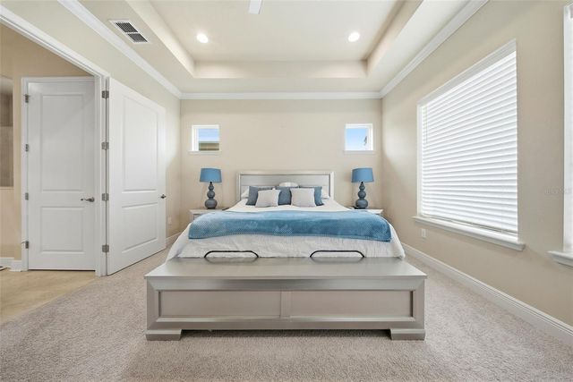 13930 SWALLOW HILL DRIVE, Lithia, FL 33547