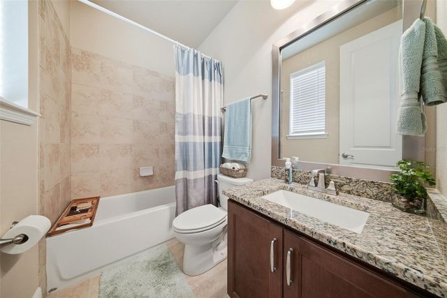 13930 SWALLOW HILL DRIVE, Lithia, FL 33547