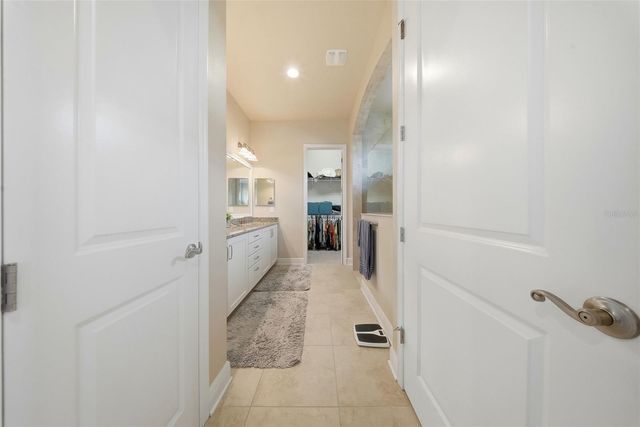 13930 SWALLOW HILL DRIVE, Lithia, FL 33547