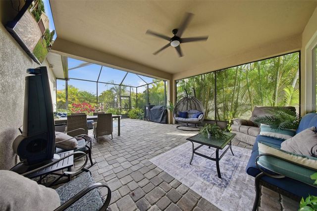 13930 SWALLOW HILL DRIVE, Lithia, FL 33547