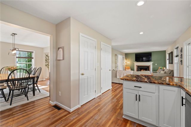 5010 Oak Point Drive, Kennedy Twp, PA 15136