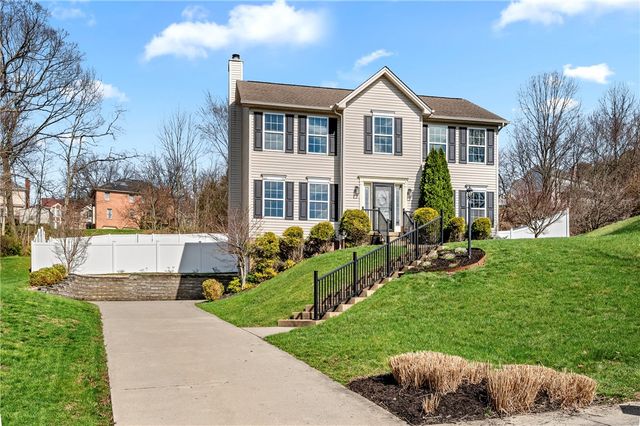 5010 Oak Point Drive, Kennedy Twp, PA 15136