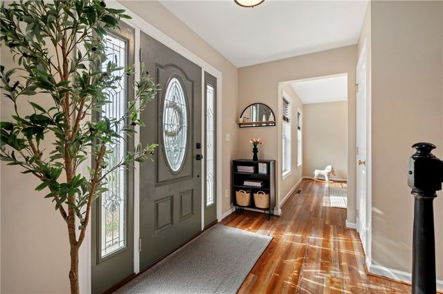 5010 Oak Point Drive, Kennedy Twp, PA 15136