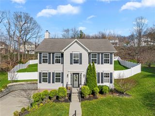 5010 Oak Point Drive, Kennedy Twp, PA 15136