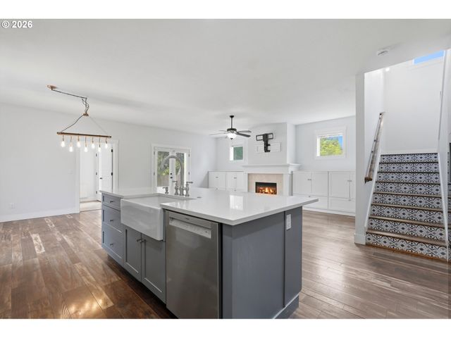 13290 Sw HAZEL St, Beaverton, OR 97005